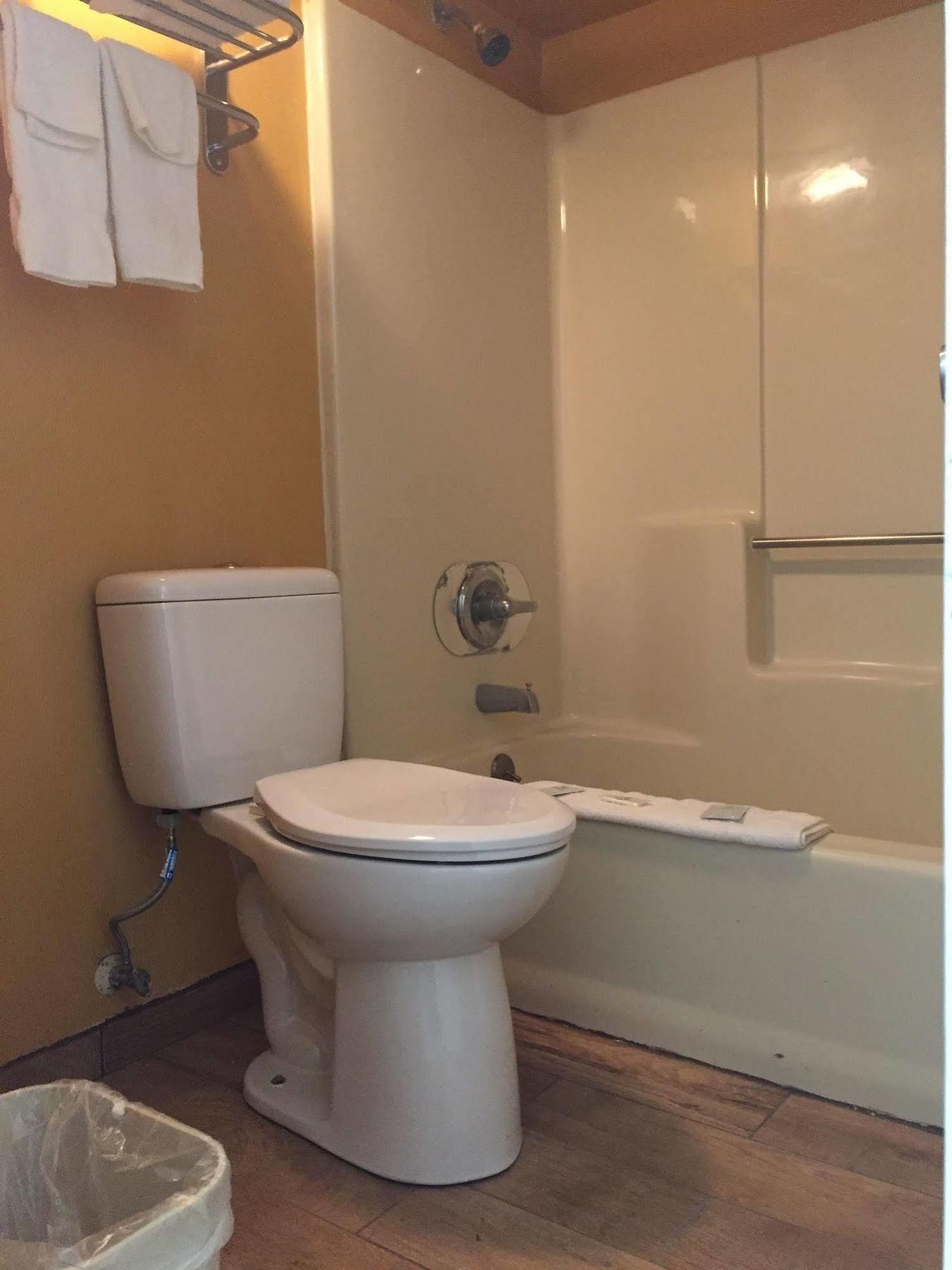 Parkway Inn Morristown Bagian luar foto